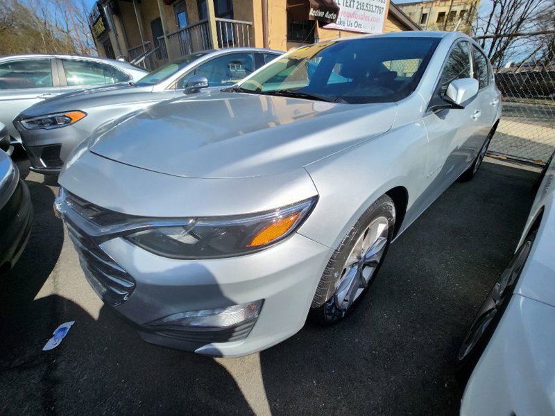 Used 2020 Chevrolet Malibu LT image 1