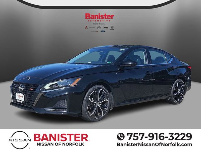 Certified 2024 Nissan Altima 2.5 SR image 1