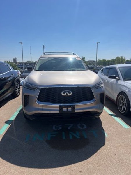 Certified 2025 INFINITI QX60 Luxe w/ Vision Package image 1