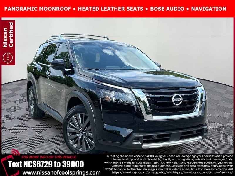 Certified 2025 Nissan Pathfinder SL image 1