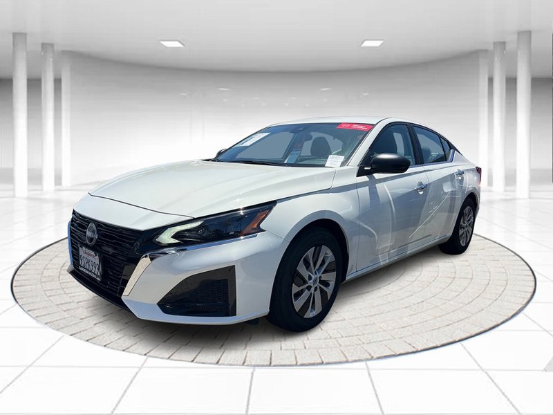 Certified 2025 Nissan Altima 2.5 S image 1