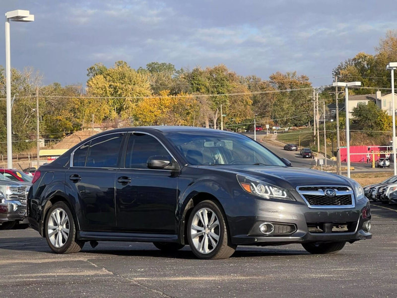 Used 2013 Subaru Legacy 2.5i Premium w/ All-Weather Pkg image 1