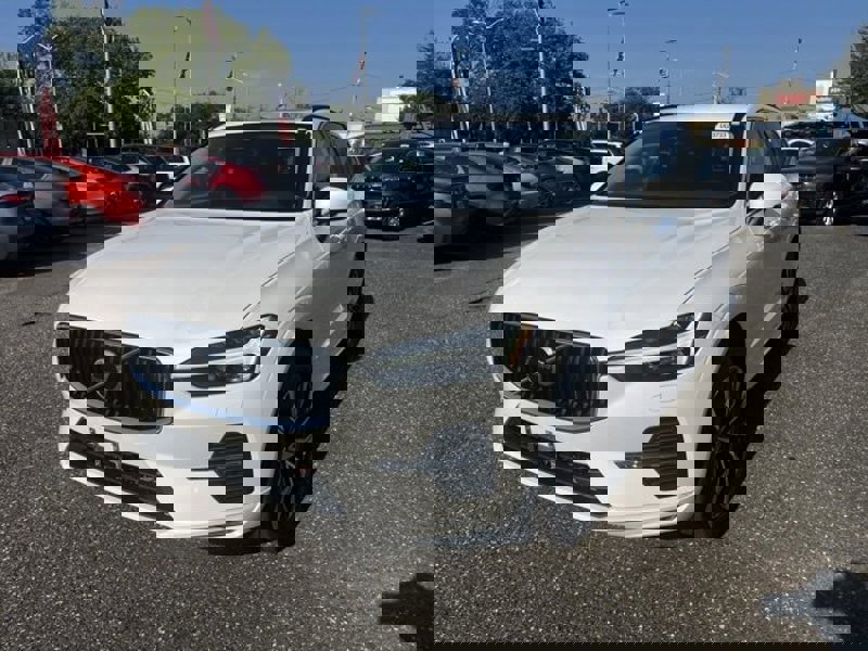 Certified 2023 Volvo XC60 B5 Core image 1