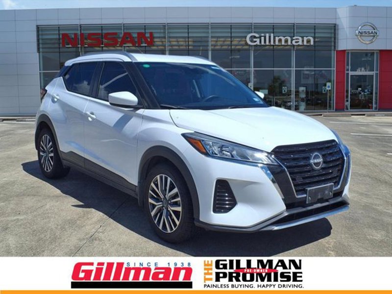 Certified 2023 Nissan Kicks SV image 1