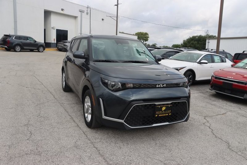 Certified 2024 Kia Soul LX w/ Option Group 015 image 1