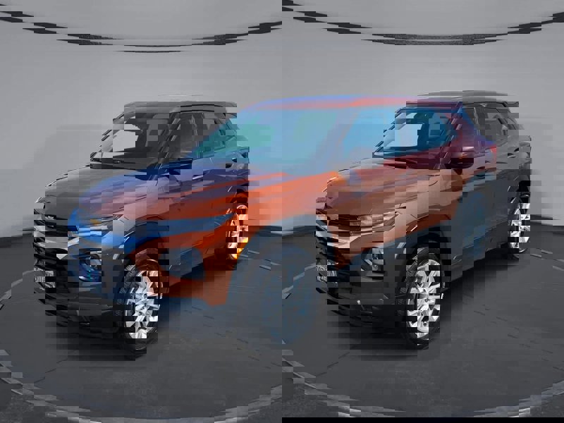 Used 2021 Chevrolet TrailBlazer LS image 1