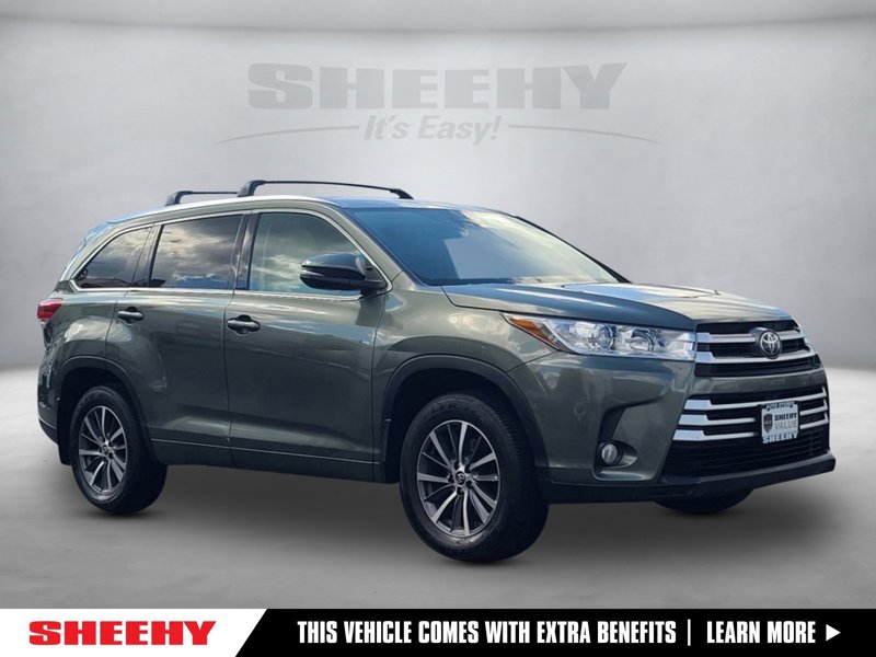 Used 2017 Toyota Highlander XLE image 1
