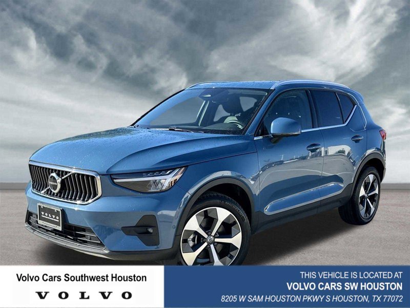 Certified 2024 Volvo XC40 B5 Plus image 1