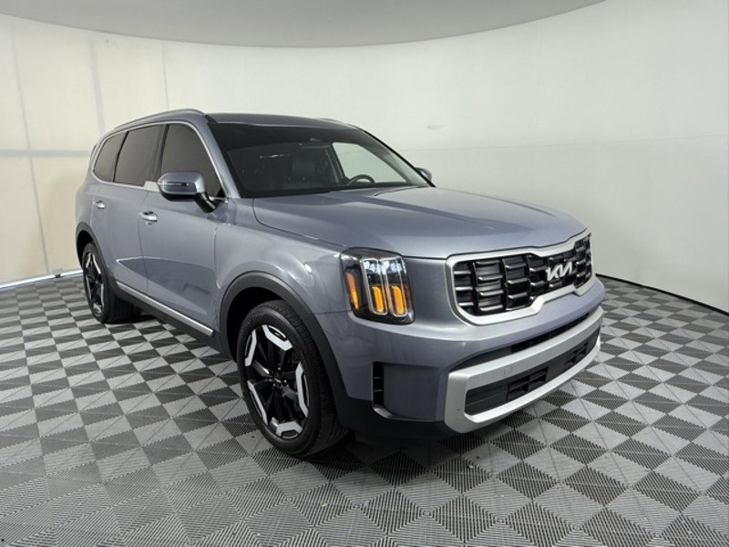 Certified 2024 Kia Telluride S w/ S Sunroof Package image 1