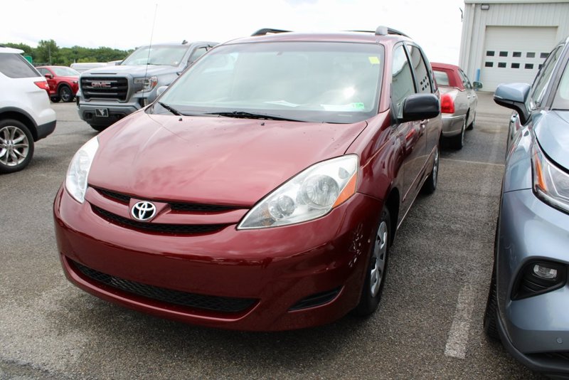 Used 2007 Toyota Sienna LE image 1