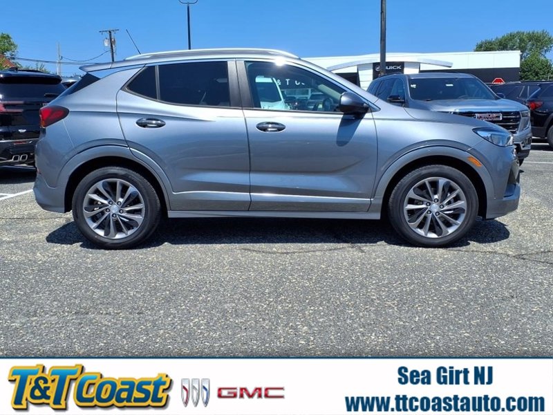 Certified 2022 Buick Encore GX Select w/ Sport Touring Package image 1