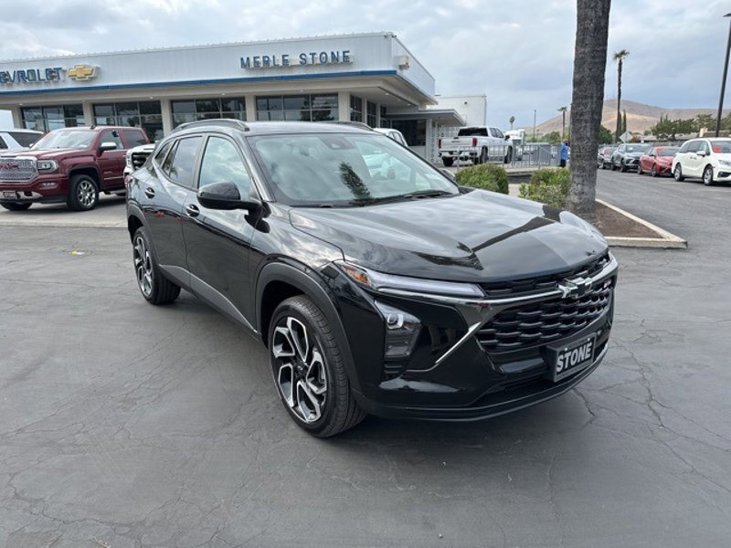 New 2025 Chevrolet Trax RS w/ Driver Confidence Package image 1