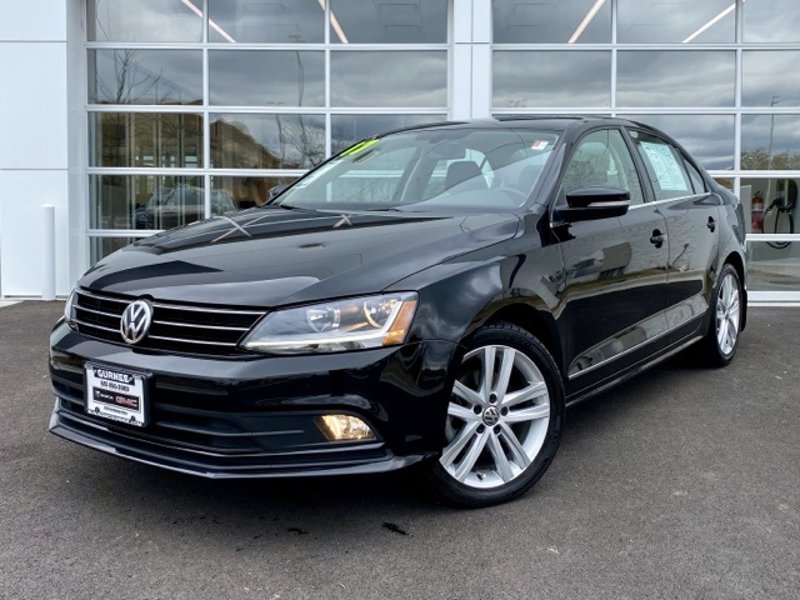Used 2017 Volkswagen Jetta SEL image 1