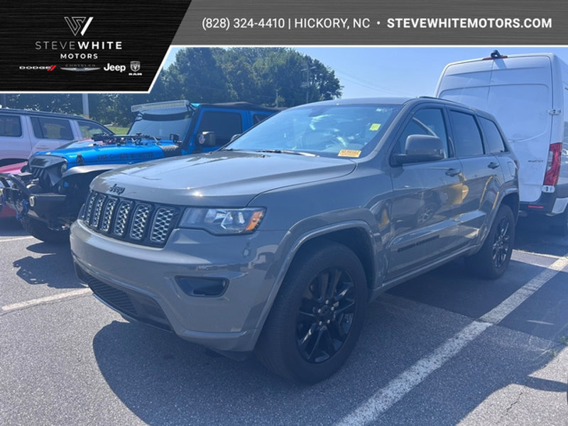 Used 2019 Jeep Grand Cherokee Altitude image 1