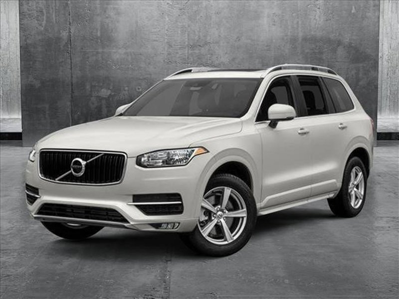 Used 2017 Volvo XC90 T6 Momentum w/ Vision Package image 1