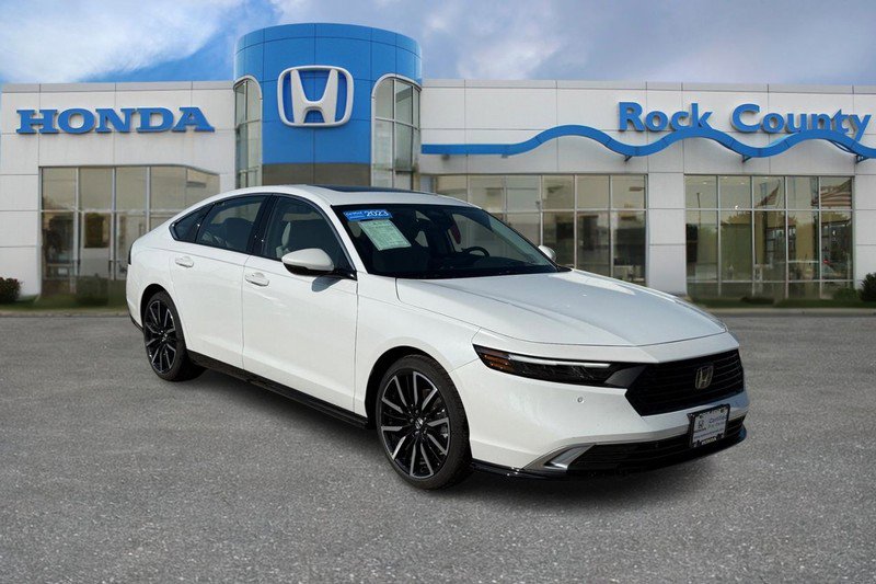 Certified 2023 Honda Accord Touring image 1