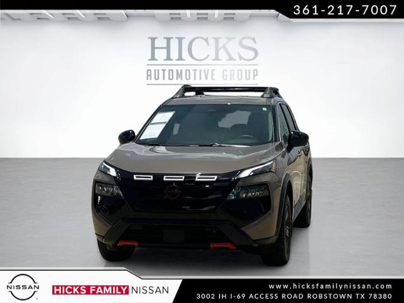 Certified 2025 Nissan Rogue SV image 1