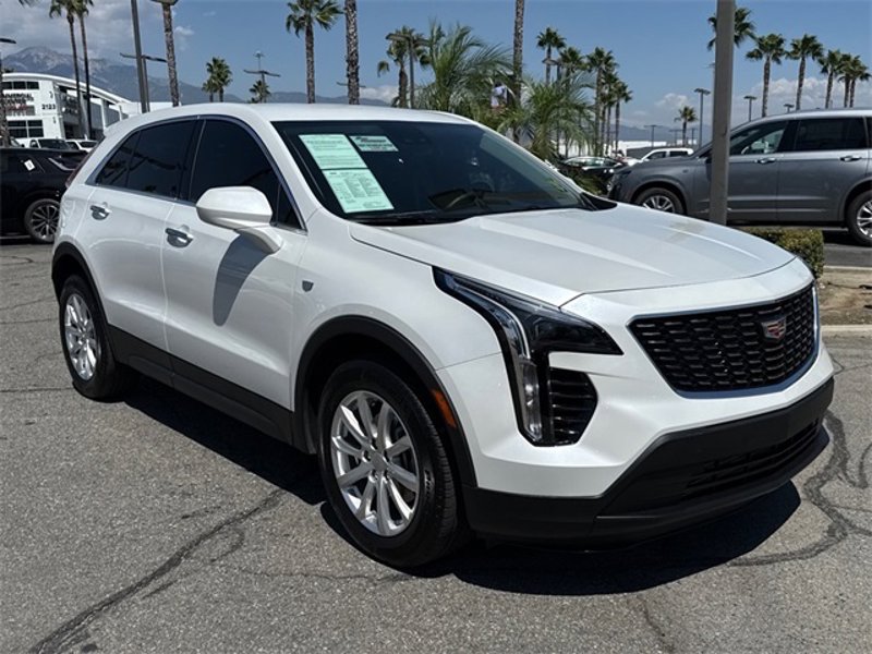 Certified 2023 Cadillac XT4 Luxury image 1