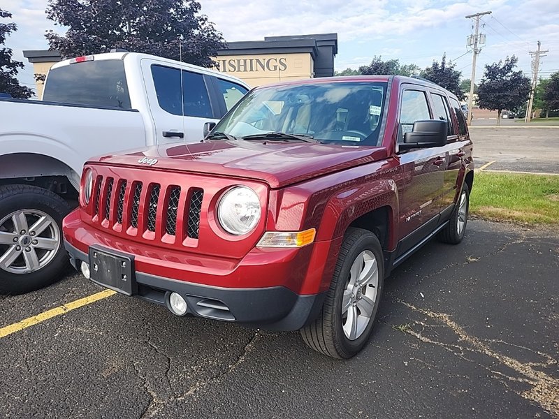Used 2016 Jeep Patriot Latitude image 1