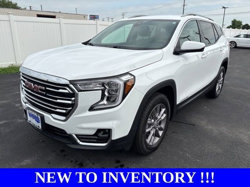 Certified 2024 GMC Terrain SLT image 1