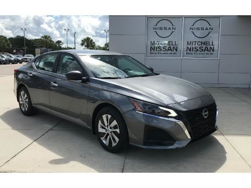 Certified 2024 Nissan Altima 2.5 S image 1