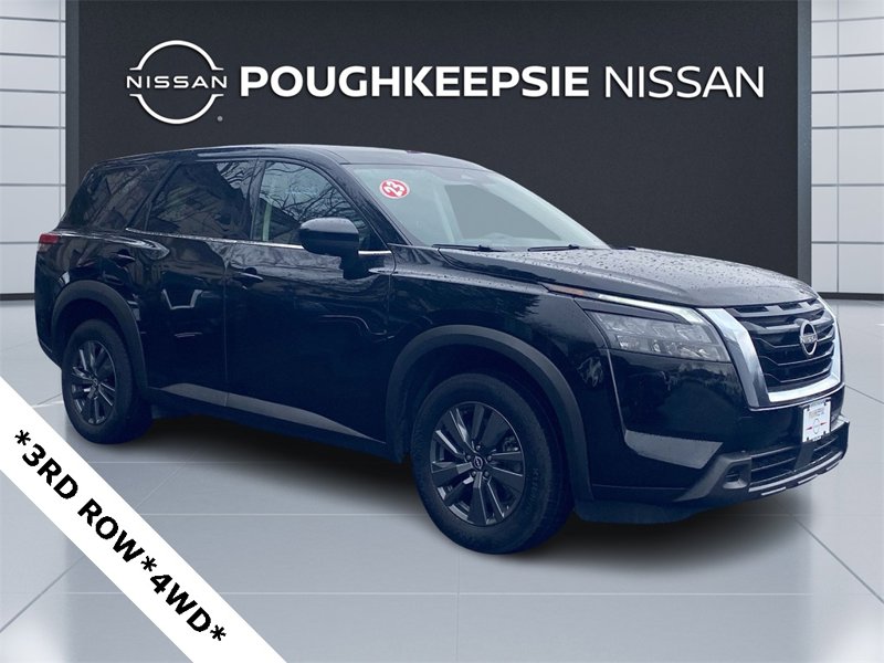 Certified 2023 Nissan Pathfinder S image 1