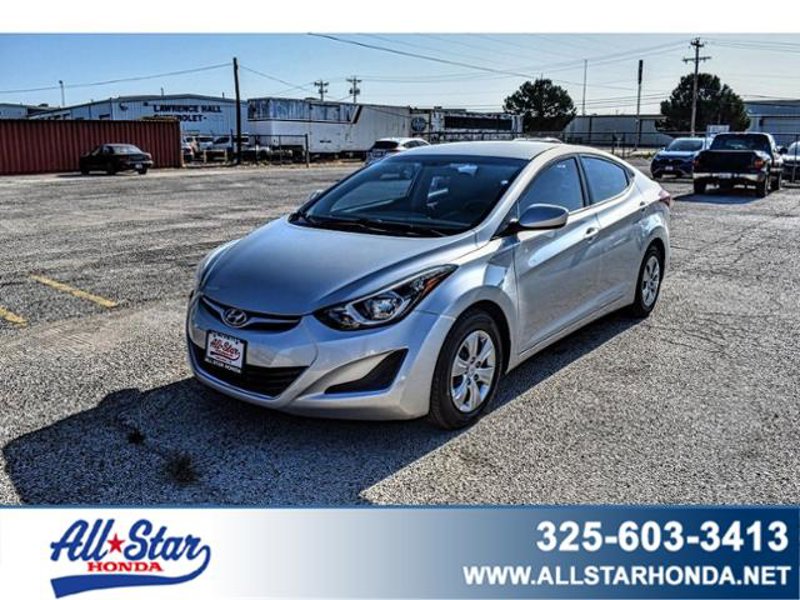 Used 2016 Hyundai Elantra SE image 1