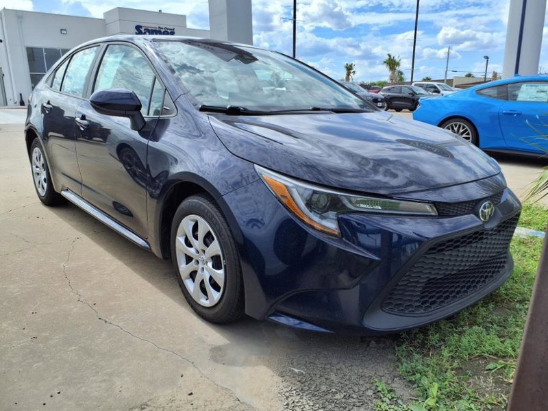 Used 2022 Toyota Corolla LE image 1