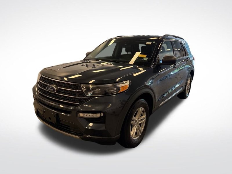 Used 2022 Ford Explorer XLT w/ Equipment Group 202A image 1