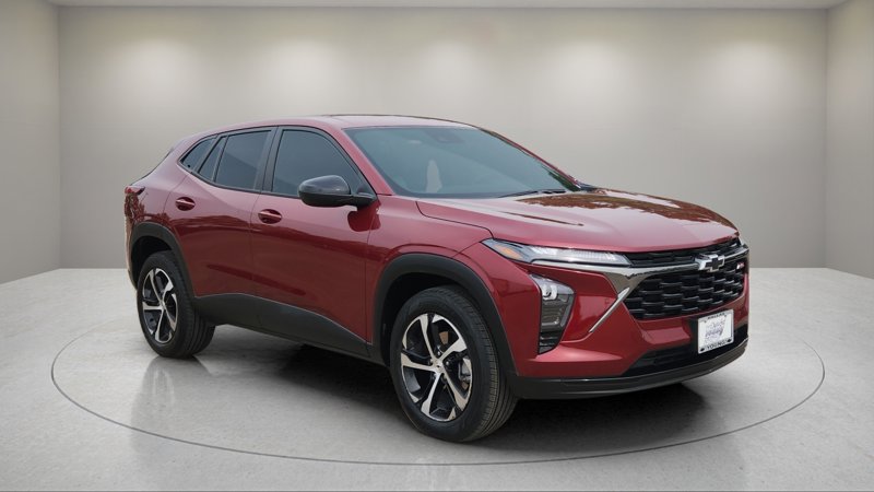 Certified 2025 Chevrolet Trax RS image 1