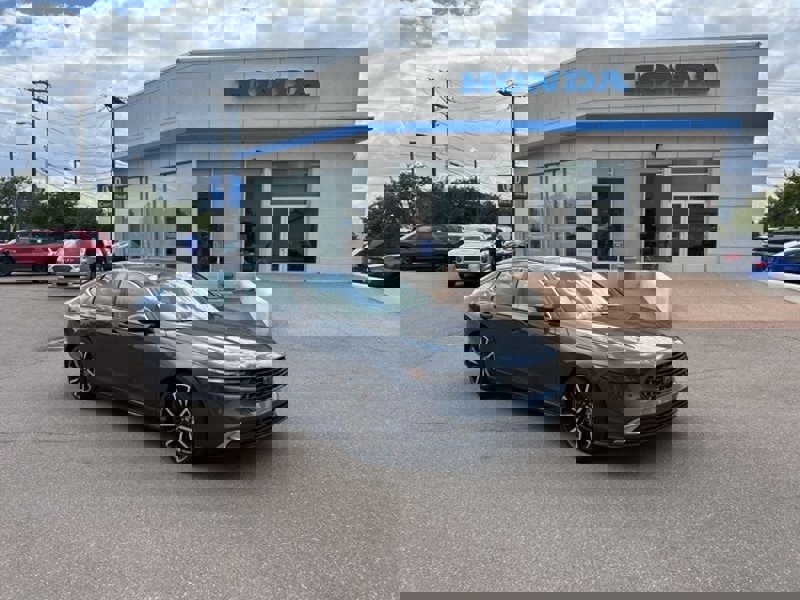 Certified 2024 Honda Accord Touring image 1