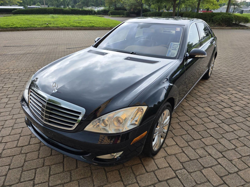 Used 2009 Mercedes-Benz S 550 4MATIC image 1