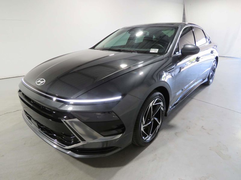 Certified 2024 Hyundai Sonata SEL w/ Convenience Package image 1