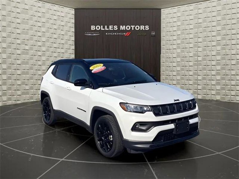 Certified 2022 Jeep Compass Latitude w/ Sun and Sound Group image 1