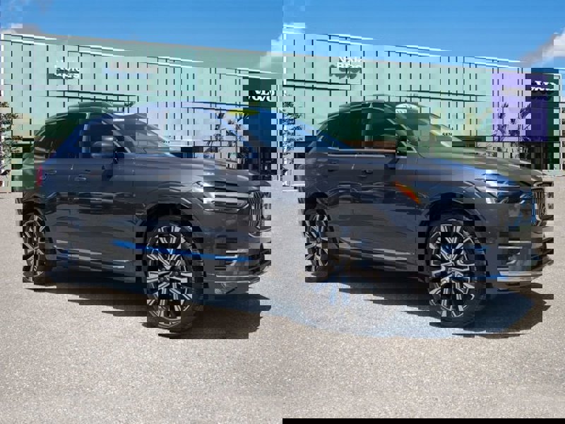 Certified 2023 Volvo XC60 B5 Ultimate w/ Protection Package Premier image 1