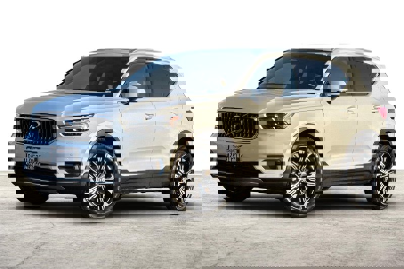 Certified 2022 Volvo XC40 T5 Inscription w/ Climate Package image 1