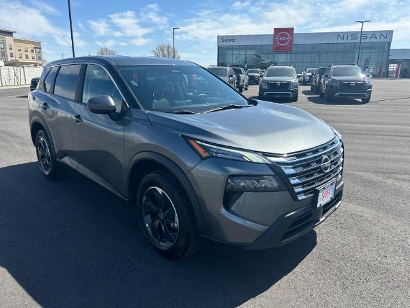 Certified 2024 Nissan Rogue SV image 1