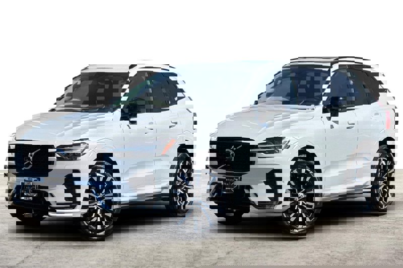 Certified 2023 Volvo XC60 B5 Plus w/ Climate Package image 1