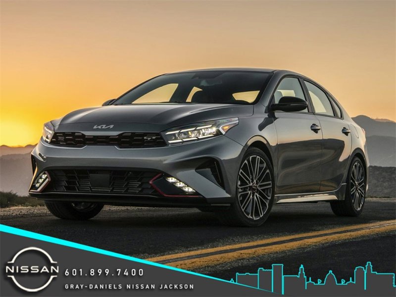 Used 2023 Kia Forte LXS image 1