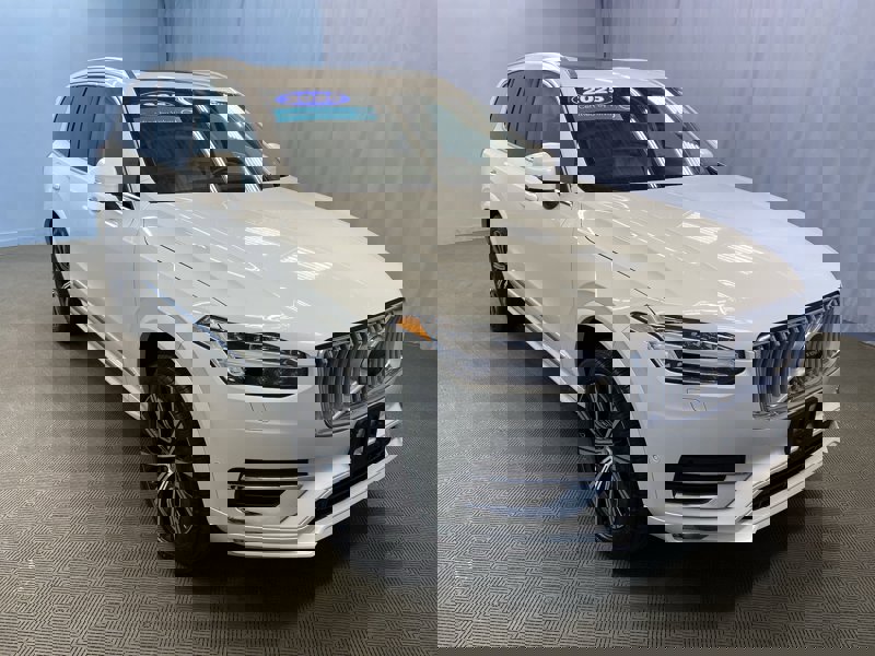 Certified 2025 Volvo XC90 B5 Plus image 1