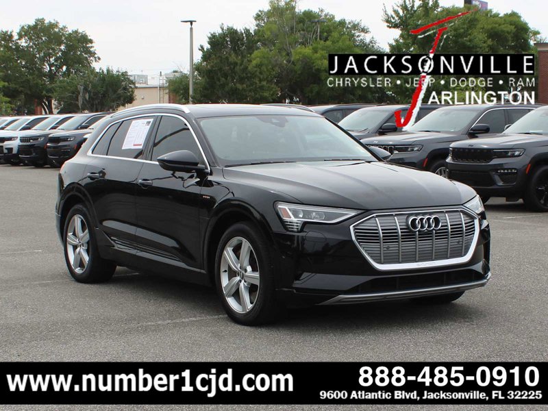 Used 2019 Audi e-tron Premium Plus image 1