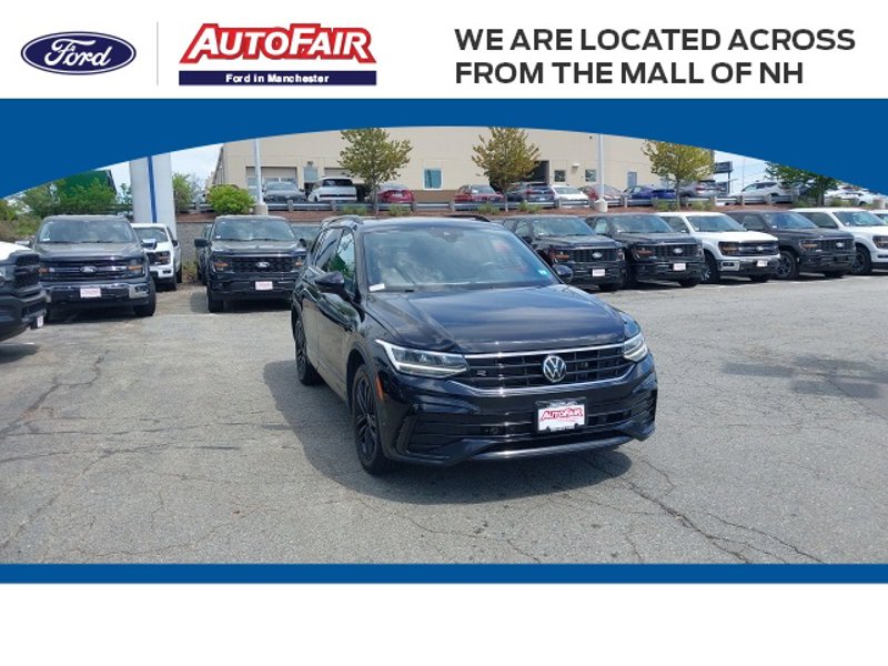 Used 2022 Volkswagen Tiguan SE R-Line image 1