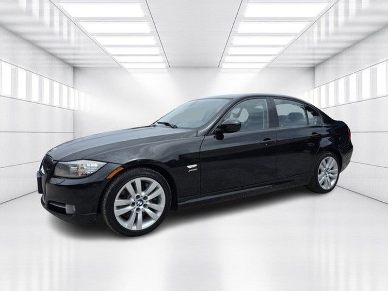 Used 2011 BMW 335i xDrive Sedan image 1