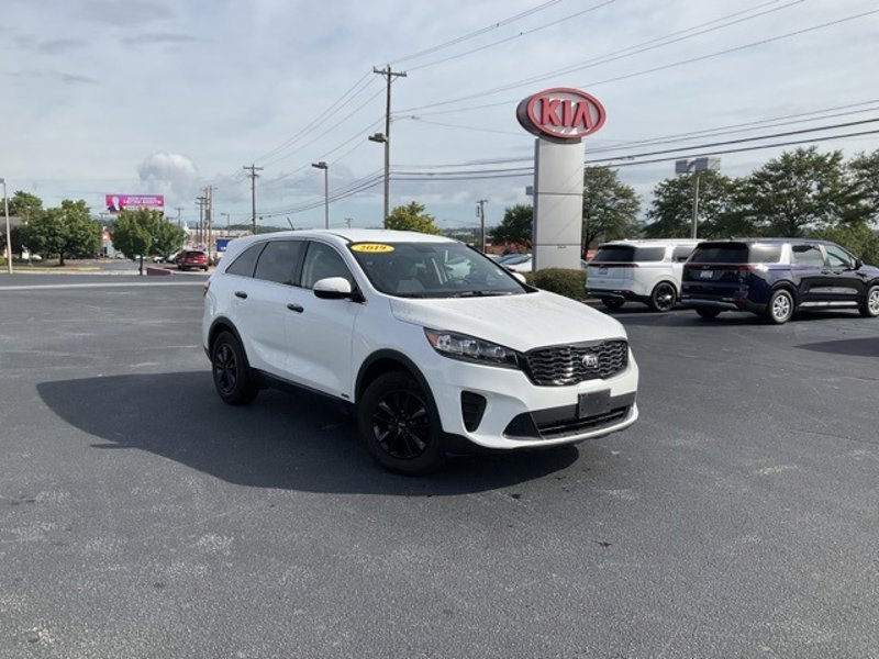 Used 2019 Kia Sorento LX image 1