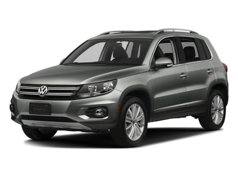 Used 2017 Volkswagen Tiguan S image 1