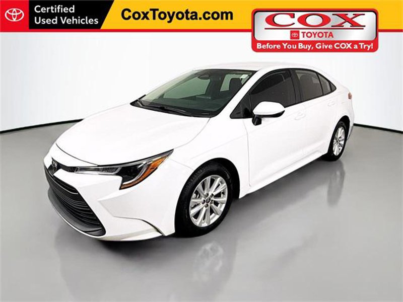 Certified 2024 Toyota Corolla LE image 1