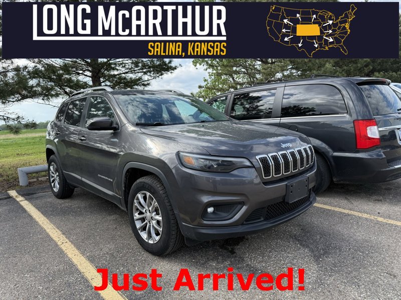 Used 2019 Jeep Cherokee Latitude Plus w/ Cold Weather Group image 1