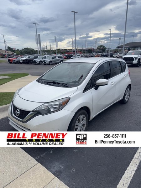 Used 2017 Nissan Versa Note SV image 1