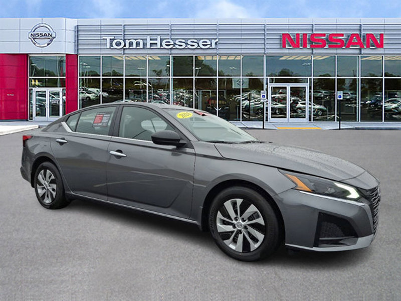 Certified 2024 Nissan Altima 2.5 S image 1