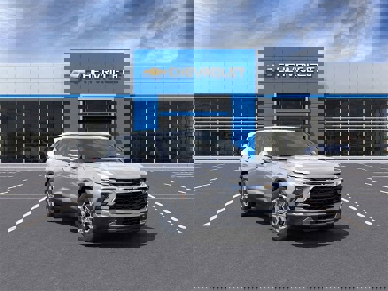 New 2025 Chevrolet Blazer LT image 1